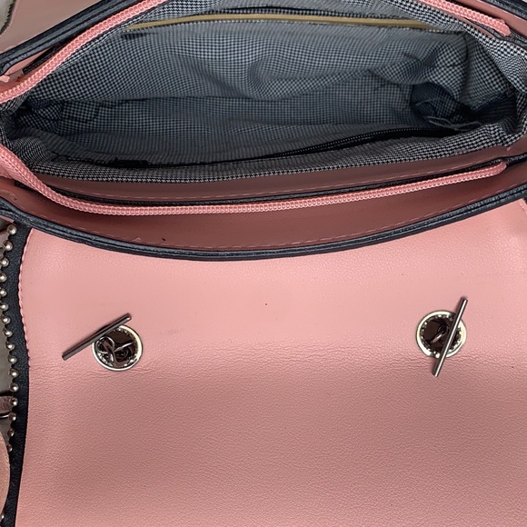 Givenchi Paris Crossbody Purse Medium - Picture 4 of 5